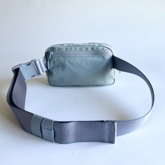 Lululemon Olive Green Nylon belt Bag One Size - Picture 4 of 10